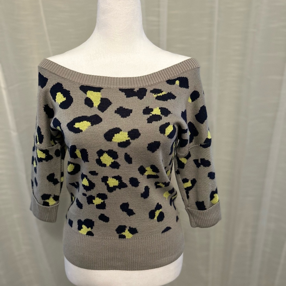 Takeout Sweater For Women Leopard Print Size Small